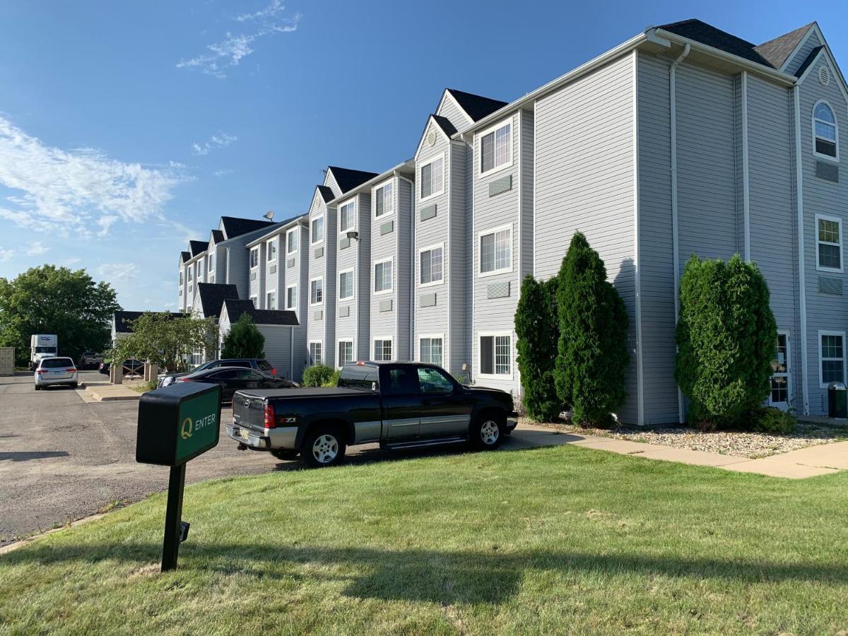 Quality Inn Owatonna Near Medical Center Exterior photo